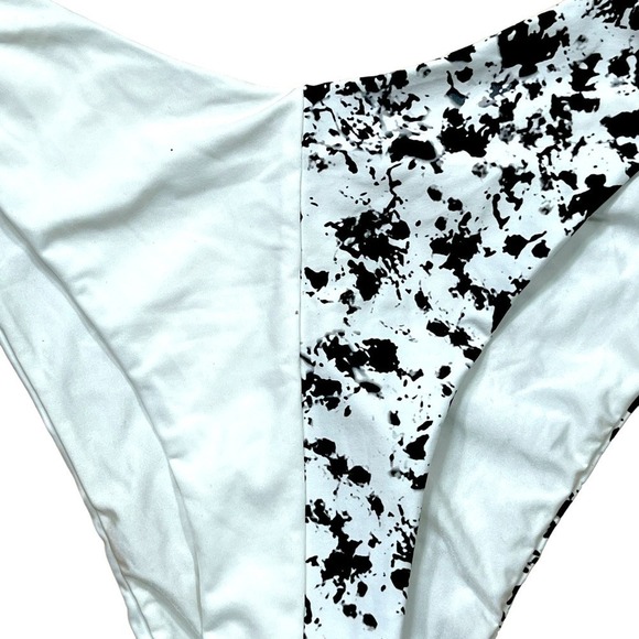 Onia Swim NWT Carmen Reversible Black White V-Waist Bikini Bottom Large - Picture 4 of 12